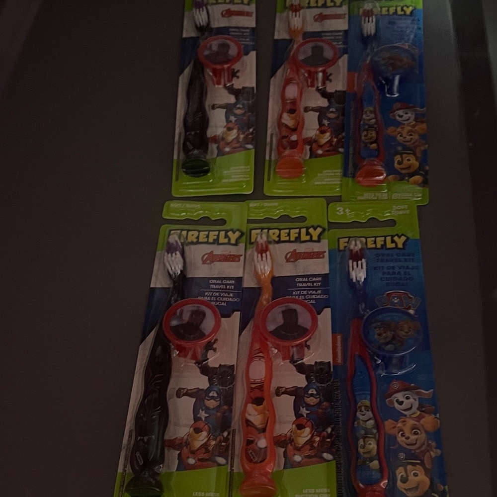 Firefly toothbrush sets (6)